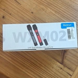 UHF Dual Wireless Microphones